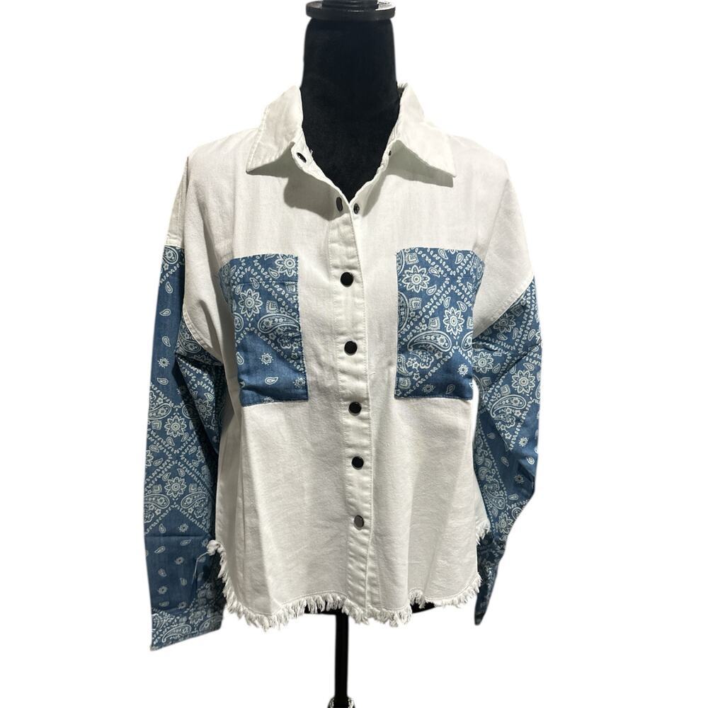 Indigo Thread Co. Blue & White Paisley Button-Up Top – Size Medium – NWT‎